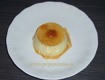 PANNA COTTA  CON PISTACCHI E CARAMELLO